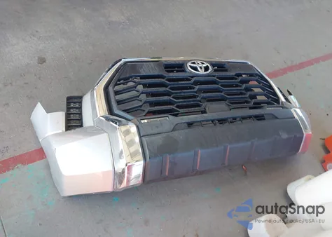 2024 Toyota Tundra Sr5 4Wd z USA, uszkodzony, nr VIN 5TFLA5DB1RX132370